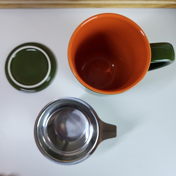 DAVIDs TEA Nordic Mug with Lid and TEA Infuser, Colour Changing Stretching Cat - Picture 7 of 9